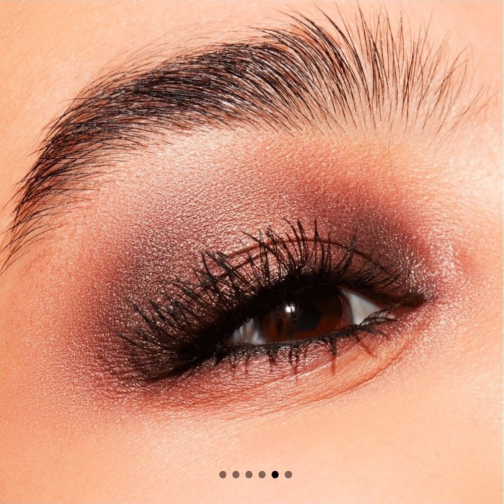 MAC Connect In Colour Eye Shadow Palette: Embedded in Burgundy - Picture 5 of 6